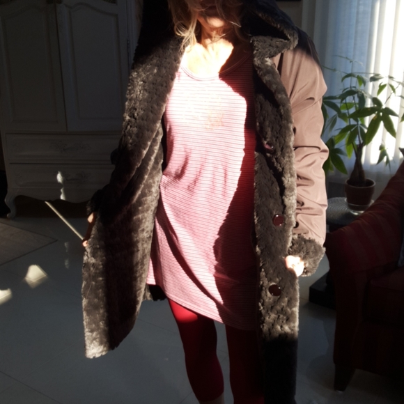 UTEX Size S Faux Fur Long Warm Coat Reversible - Picture 6 of 12